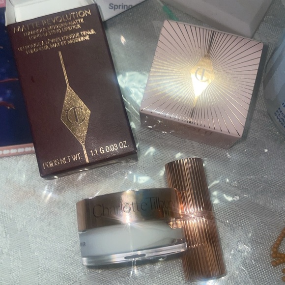 Charlotte tilbury mini favorite - Picture 3 of 12